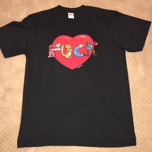 Men’s supreme tee.